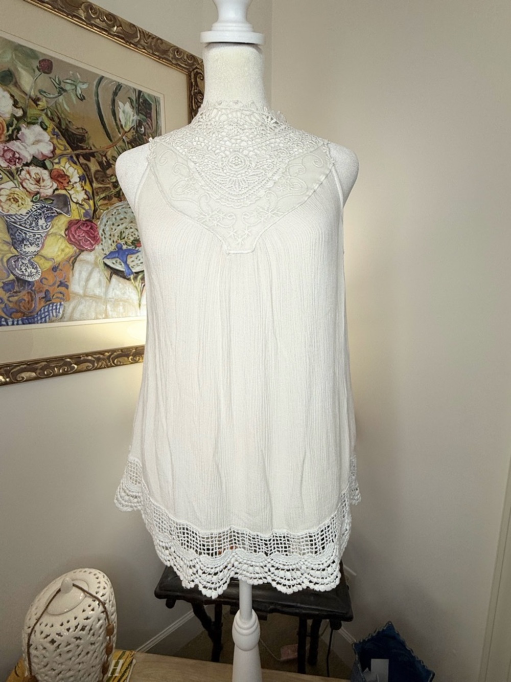 Love Fire Boho Lace Top White Sleeveless Crochet Trim Rayon Small